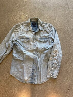 GAP Men's Light Blue Distressed Denim Button-Down Shirt